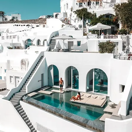Hotel Echoes Luxury Oia (Santorini)
