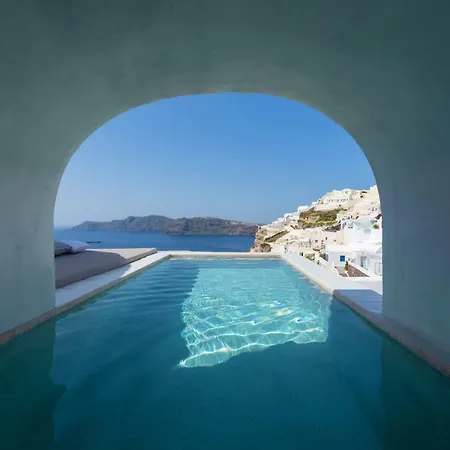 Hotel Echoes Luxury Oia (Santorini)